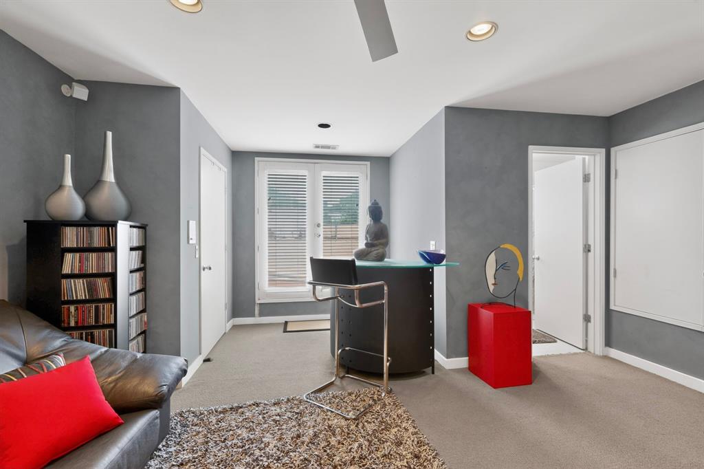 Parkwood Twnhms - Residential