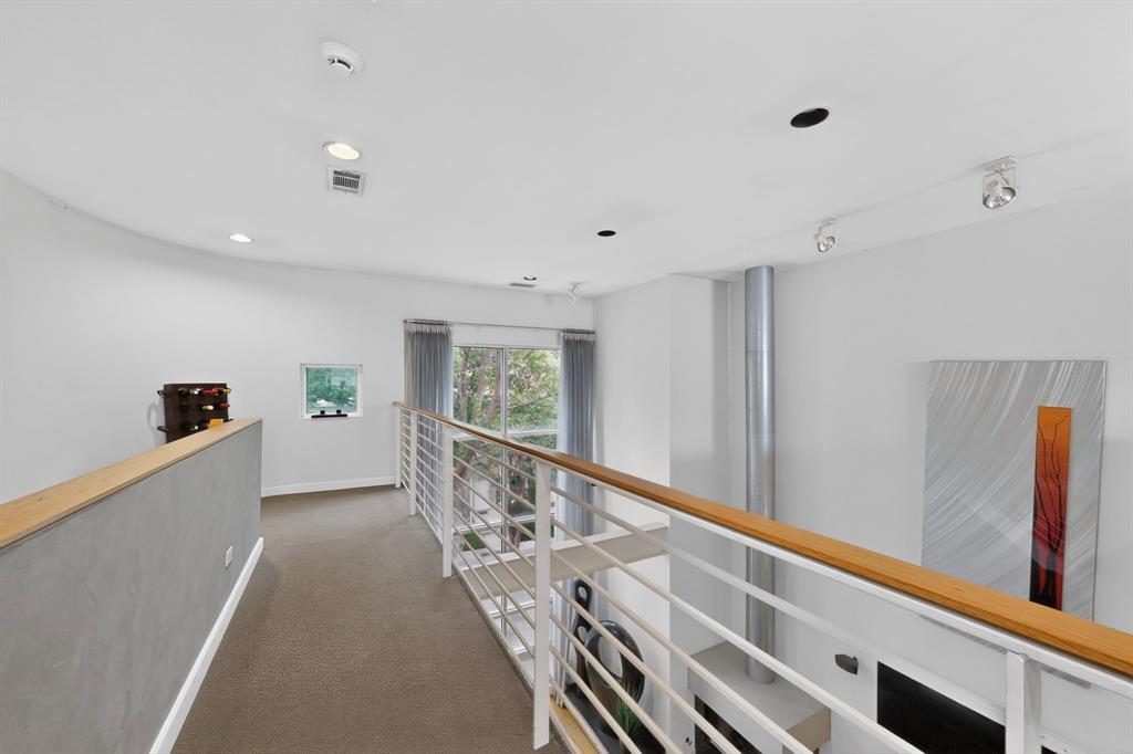 Parkwood Twnhms - Residential