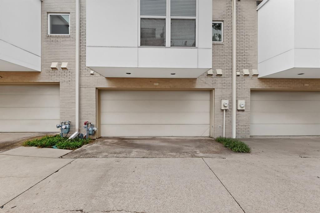 Parkwood Twnhms - Residential