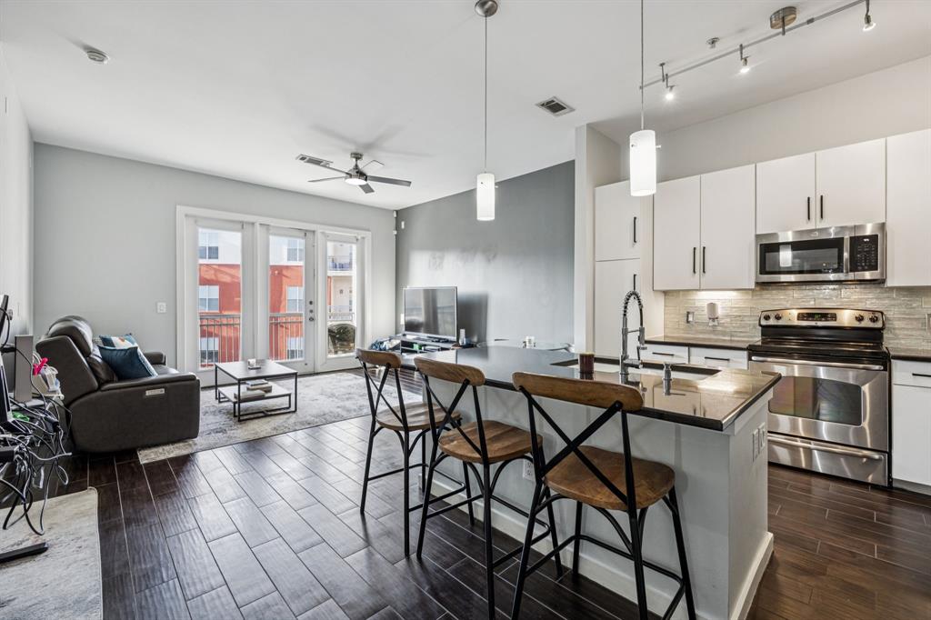 Mercer Square Condos - Residential