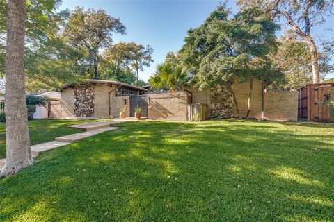 8243 San Cristobal Drive Dallas TX 75218