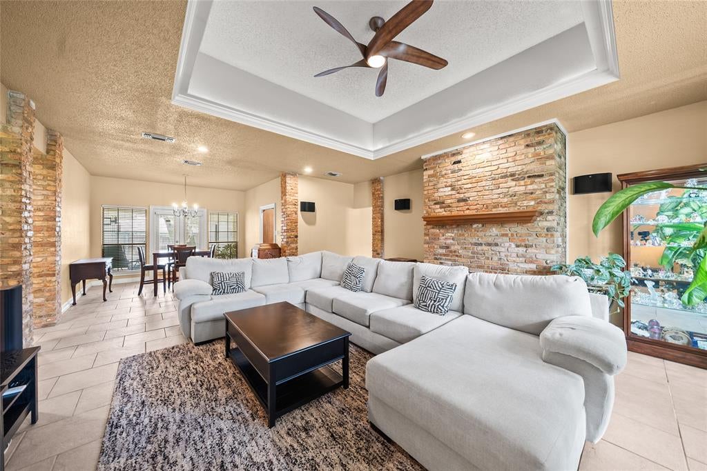 342 Hillcroft Drive
