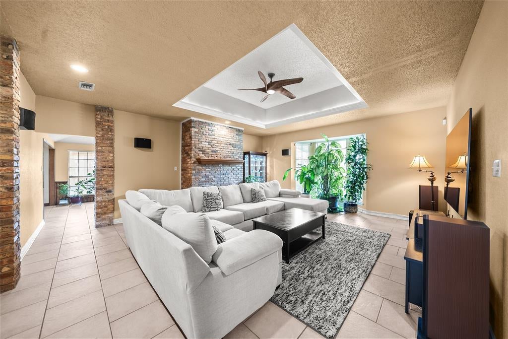 342 Hillcroft Drive