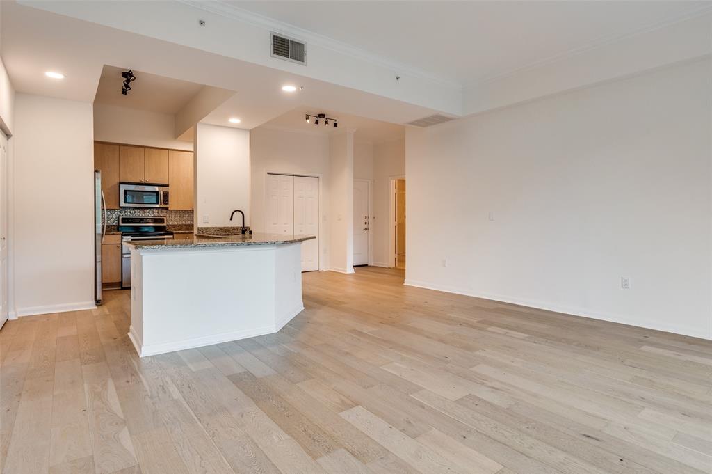 Renaissance Trutle Crk Condo - Residential