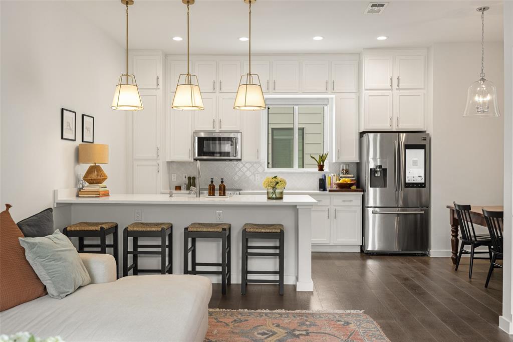 6004 Hudson Street Condos - Residential