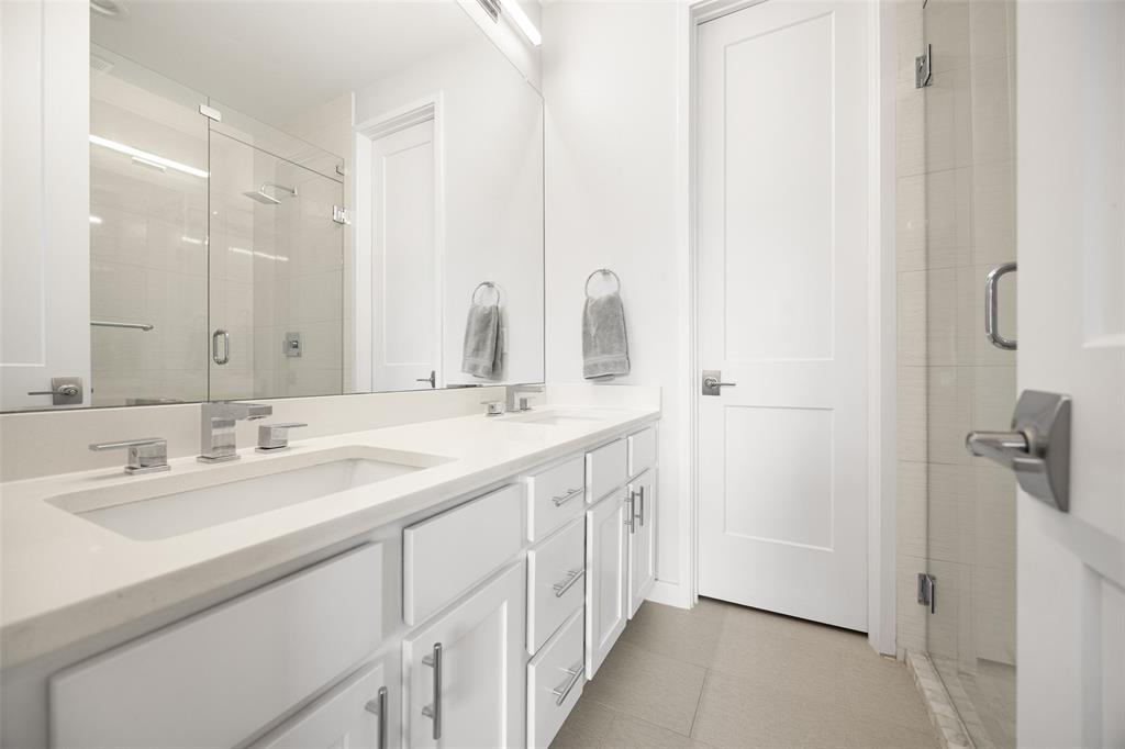 6004 Hudson Street Condos - Residential