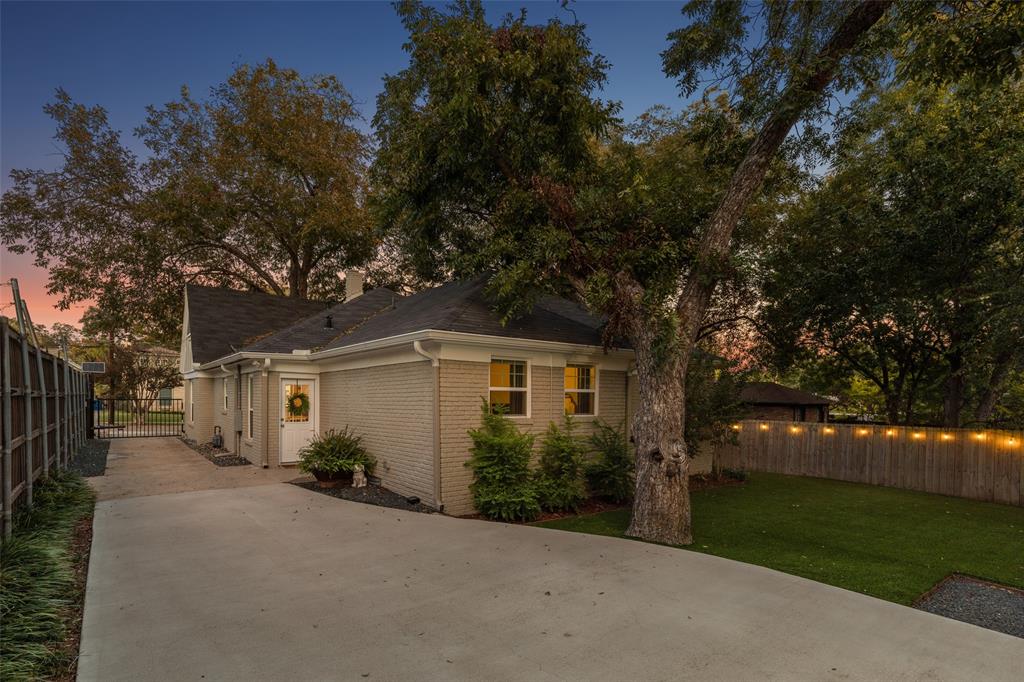 Oak Lawn Heights - Residential