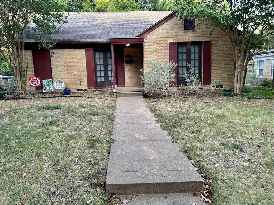 Charming 3 bed 2 bath in Dallas! Close to Central, Lower Greenville and Mockingbird Station. At S & S Property Services, we strive to provide an experience that is cost-effective and convenient. That’s why we provide a Resident Benefits Package (RBP) to address common headaches for our residents. Our program handles pest control, air filter changes, utility set up, credit building and more at a rate of $45.00 per month, added to every property as a required program.