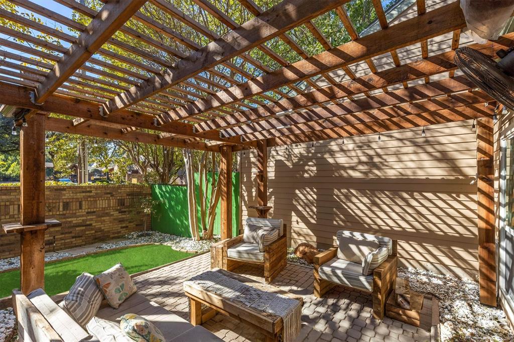 Springstead Condos - Residential