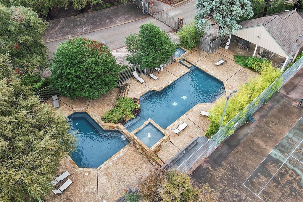 Springstead Condos - Residential