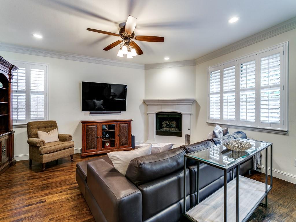 2217 Cameron Crossing