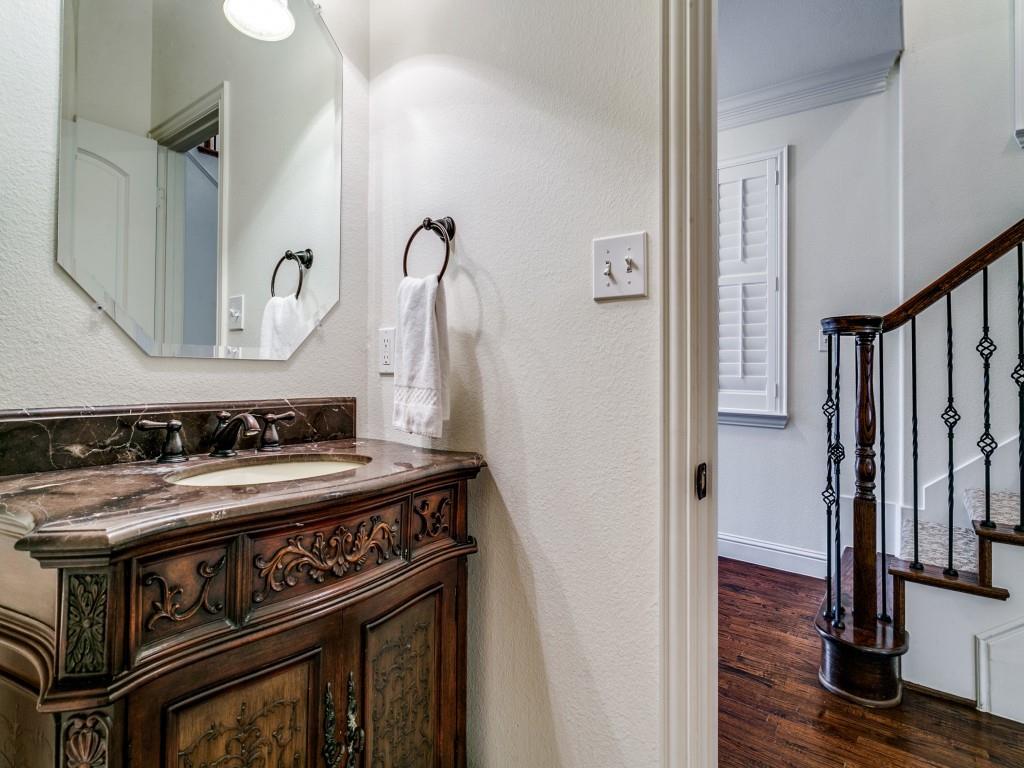 2217 Cameron Crossing