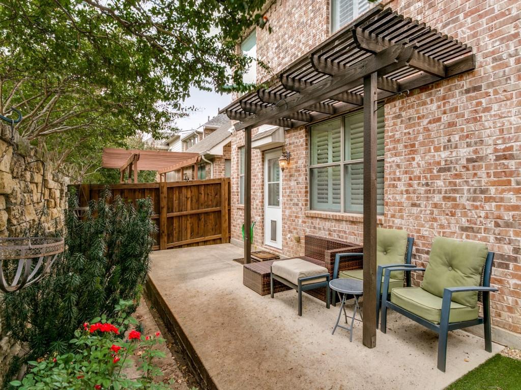 2217 Cameron Crossing