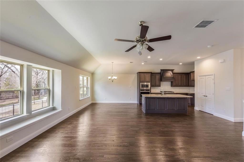 2437 Gramercy Park Drive