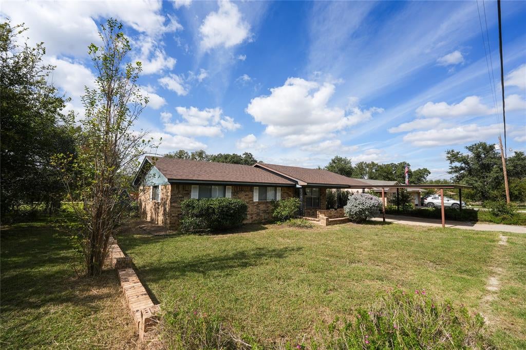 8017 County Road 564