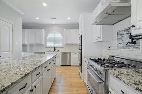 Tiny photo for 13297 Roanoke Road, Westlake, TX 76262 (MLS # 21089610)