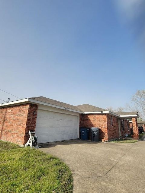 Tiny photo for 13741 Biggs Street, Dallas, TX 75253 (MLS # 21100536)