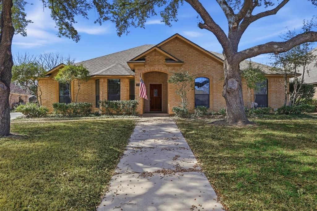 Photo of 3201 Old North Road, Denton, TX 76209 (MLS # 21202127)