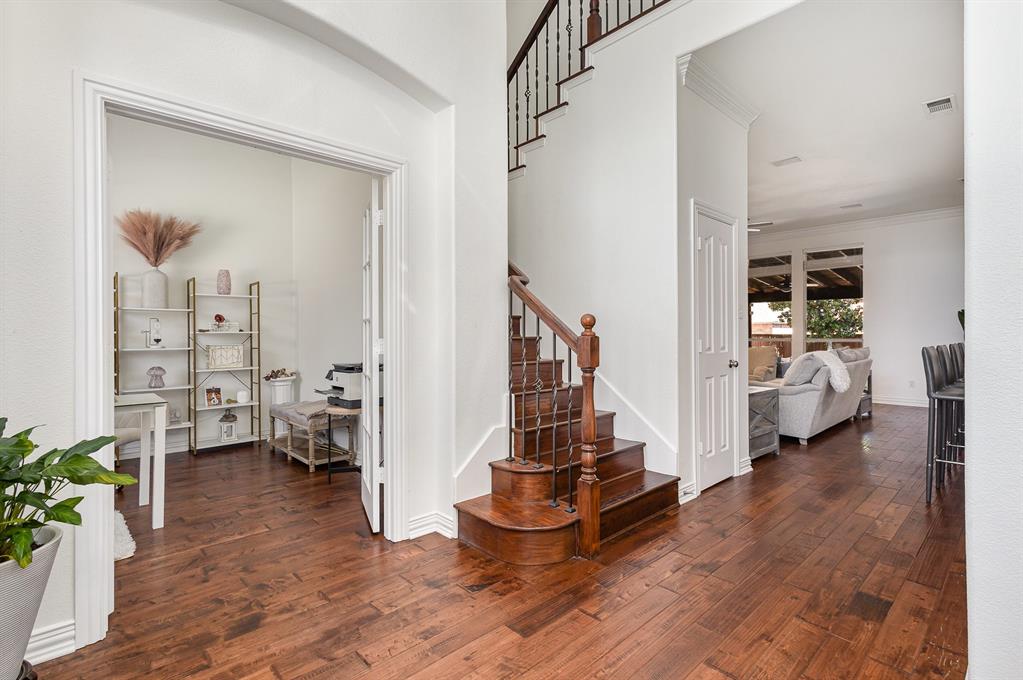 3421 Estacado Lane