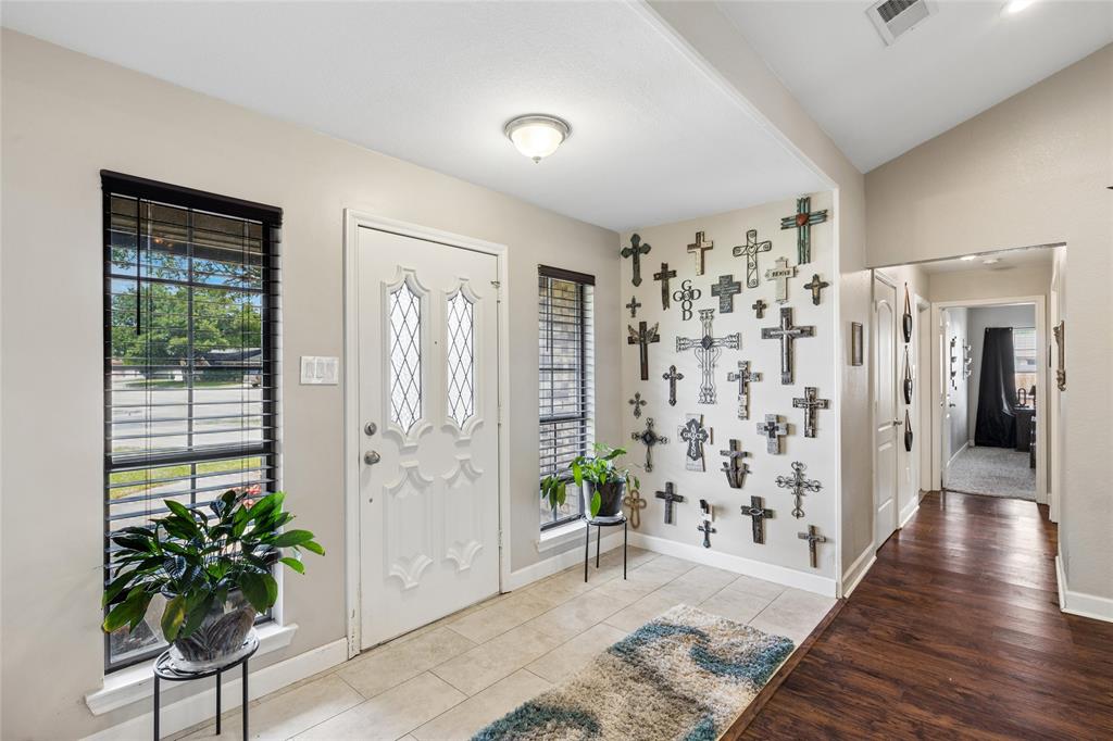 College Hills Addition-NRH BLOCK 23 LOT 1 - Residential