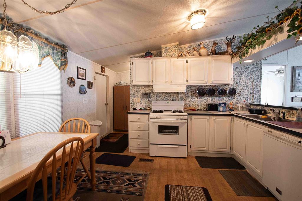 Hickory Hills - Residential