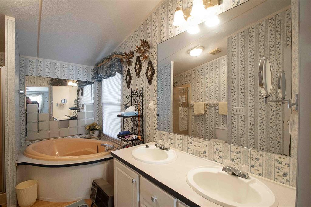 Hickory Hills - Residential