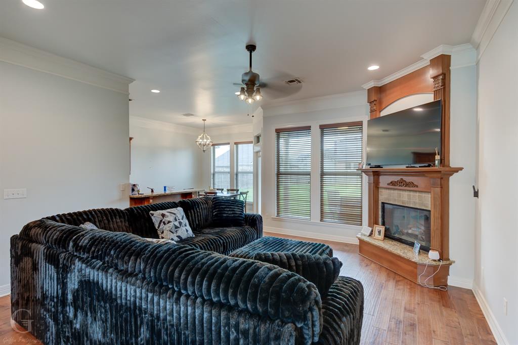 531 Chinquipin Drive