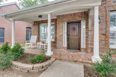 Photo of 841 Forest Hollow Drive, Hurst, TX 76053 (MLS # 21278936)