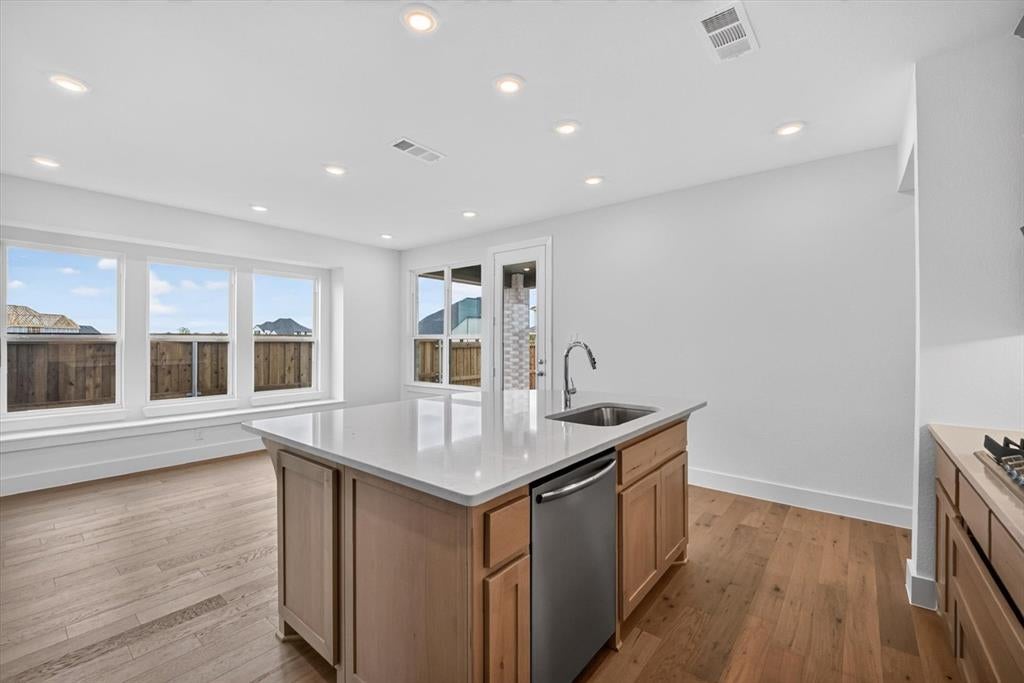 3913 Script Street