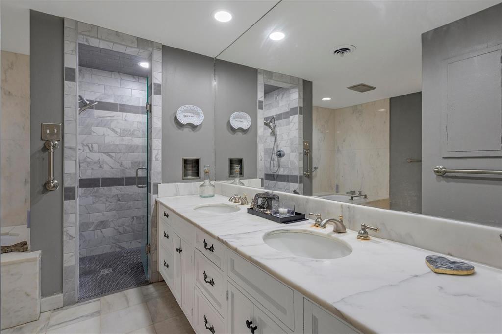 Imperial House Condos - Residential