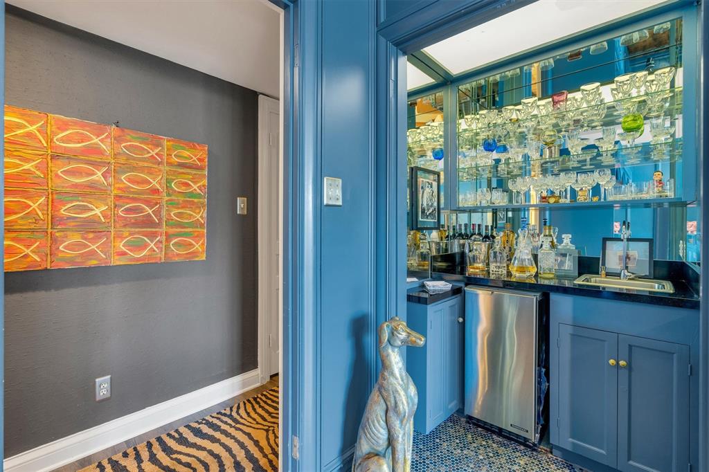 Imperial House Condos - Residential