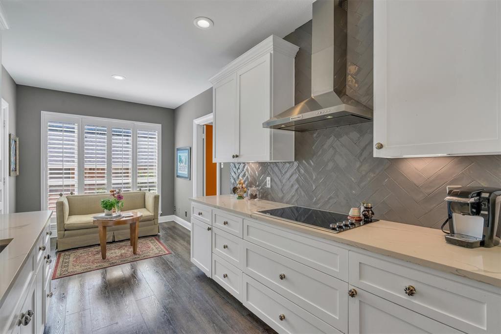 Imperial House Condos - Residential