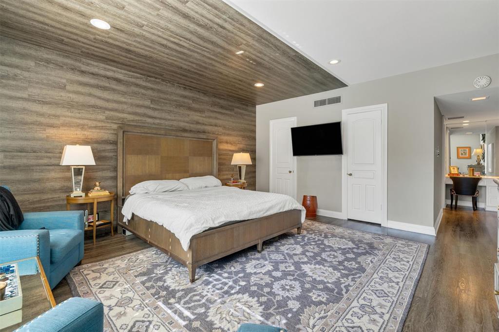 Imperial House Condos - Residential