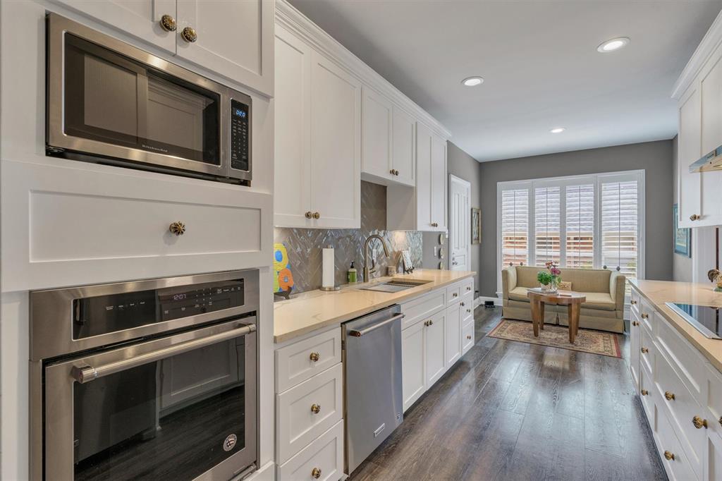 Imperial House Condos - Residential