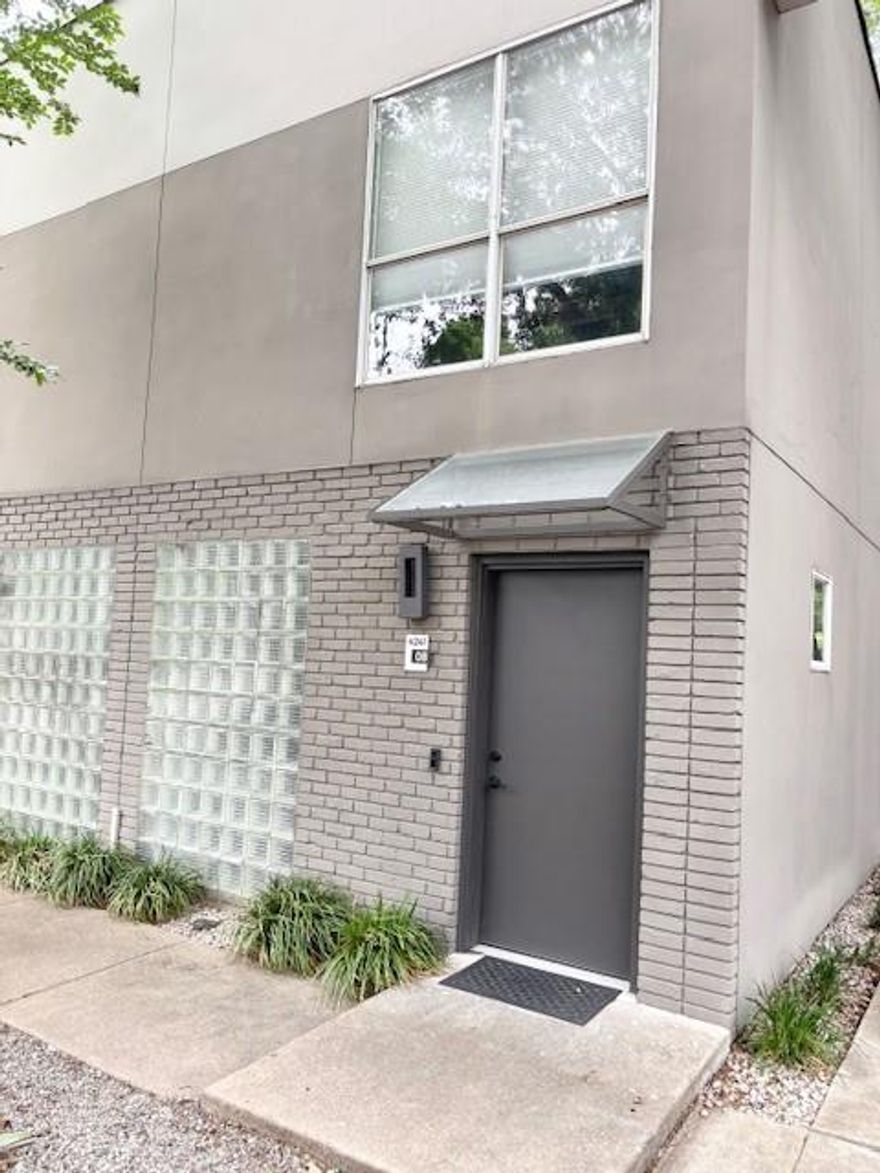 Sleek Urban Living on the Katy Trail – Stylish and move-in ready, this updated 2-story condo offers modern living in one of Dallas’ most walkable and desirable locations. Featuring 1 bedroom and 1 bath, the interior boasts a sleek contemporary finish-out with updated floors, fresh paint, and designer lighting. The kitchen includes updated appliances and an open layout that flows into the living area, perfect for low-maintenance living. Upstairs, the spacious bedroom offers privacy and comfort with ample closet space. Step outside and enjoy direct access to the Katy Trail—walk or bike to top restaurants, shops, gyms, and entertainment in Uptown and Knox Street. Ideal for an urban professional, lock-and-leave lifestyle! Live where convenience meets style!