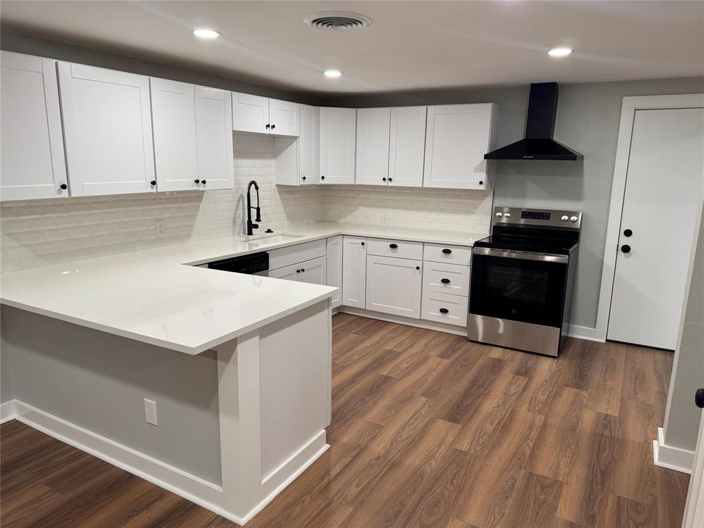 1220 Brittany Lane