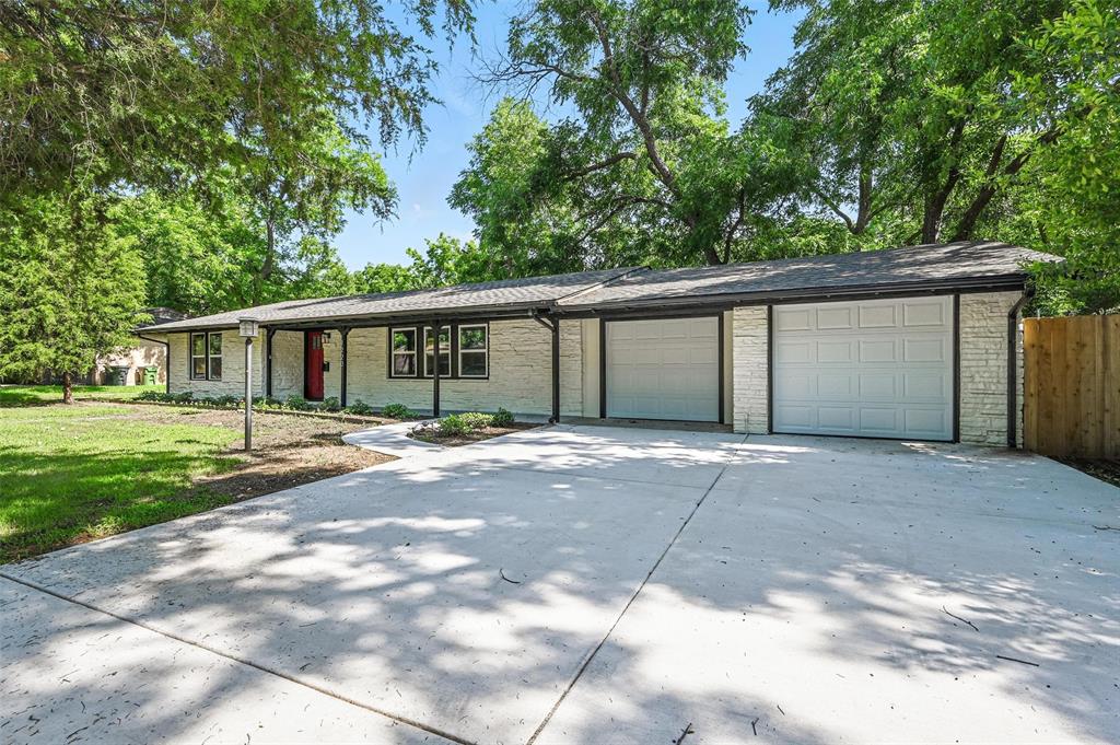 1220 Brittany Lane