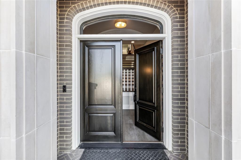 Brownstones Ph C - Residential