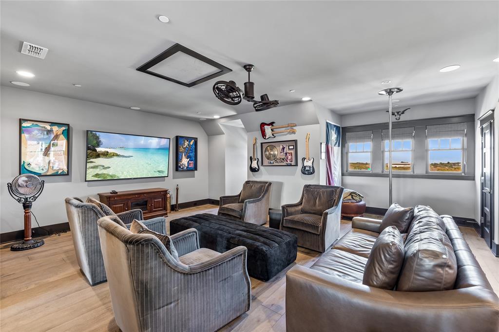 Brownstones Ph C - Residential