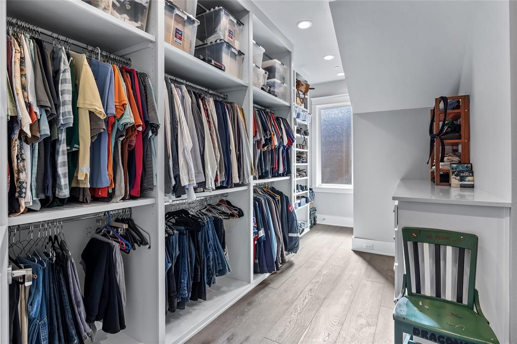 Brownstones Ph C - Residential