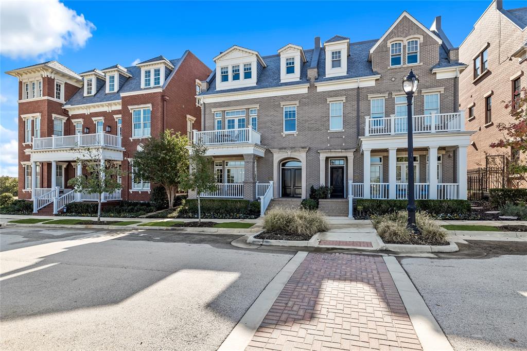 Brownstones Ph C - Residential