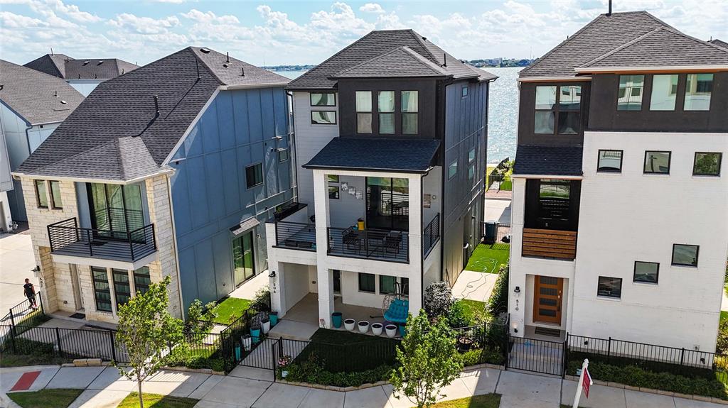 Sapphire Bay - Residential