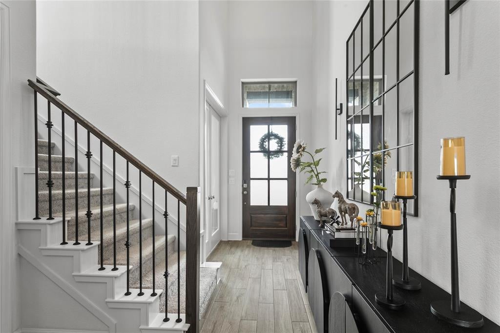 1904 Song Sparrow Lane