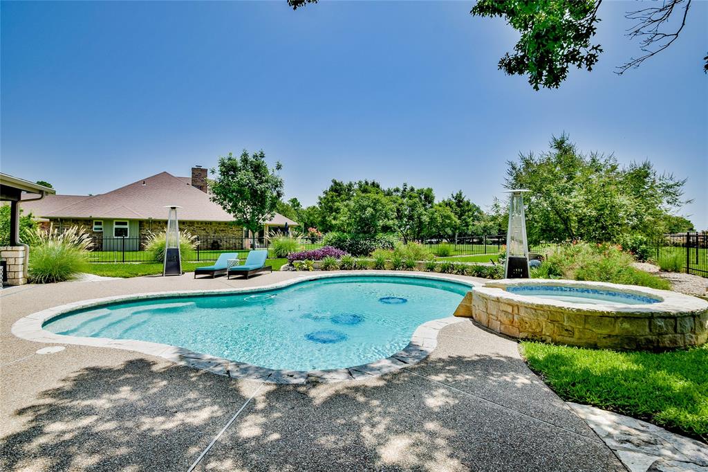 Decordova Bend Estate - Residential