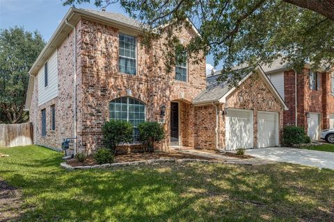 2440 Harbour Drive Grand Prairie TX 75054