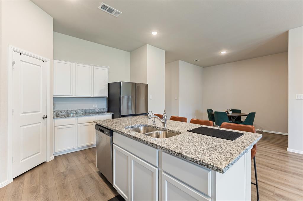 Prairie Rdg Ph 7 - Residential Lease