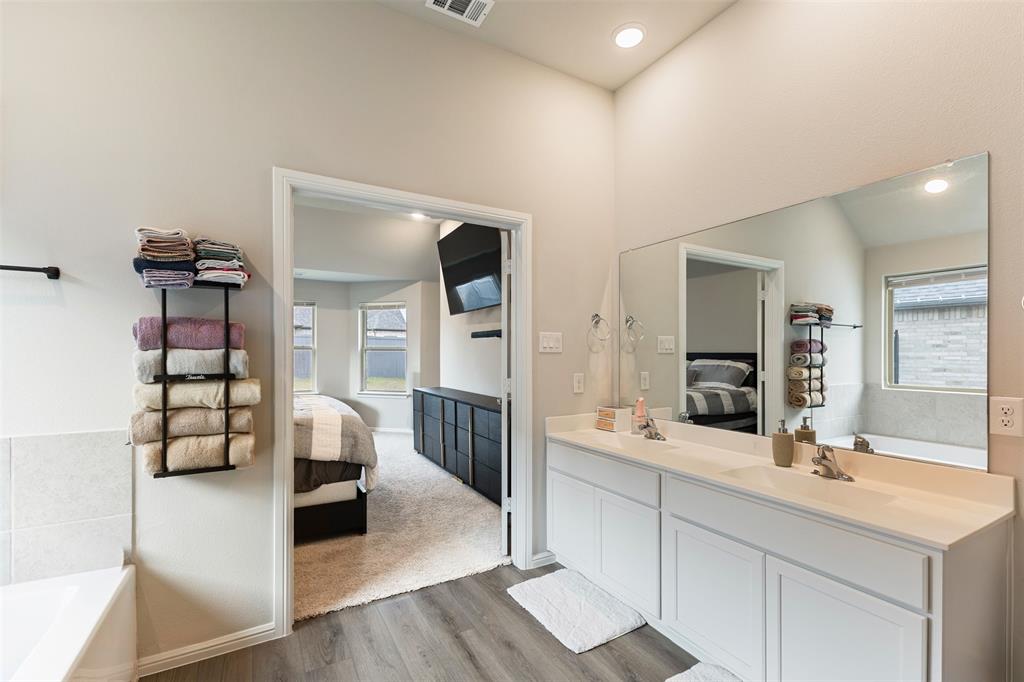 Prairie Rdg Ph 7 - Residential Lease