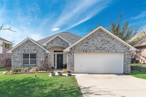 Photo of 909 Chase Lane, Denton, TX 76209 (MLS # 21420678)
