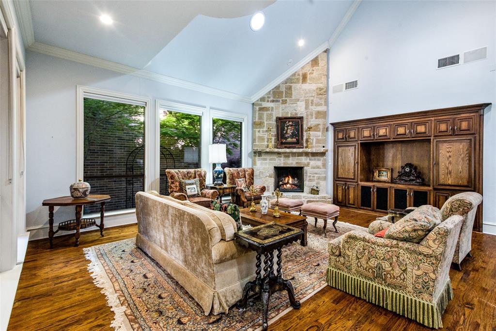 4705 Blackshear Trail