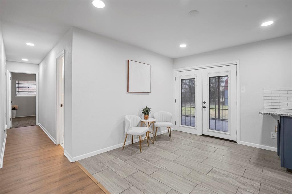 209 NW Jill Ann Drive